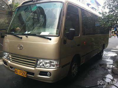 杭州奔馳自駕租車,杭州奔馳E300L自駕租車,杭州高端旅游包車-租車行-租車-杭州19樓